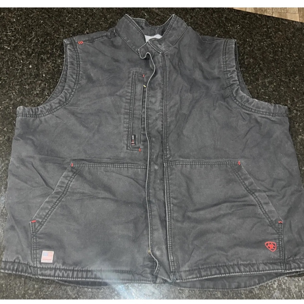 Ariat FR Black WorkHorse Insulated Vest CAT 4, 2112